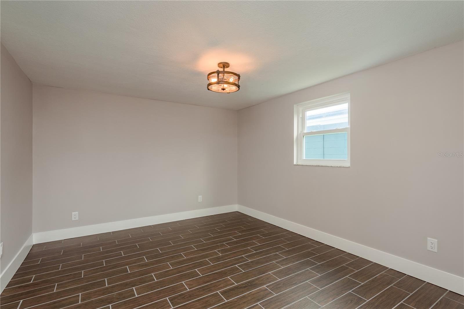 Image 21 of 54 For 4953 Blue Heron Drive