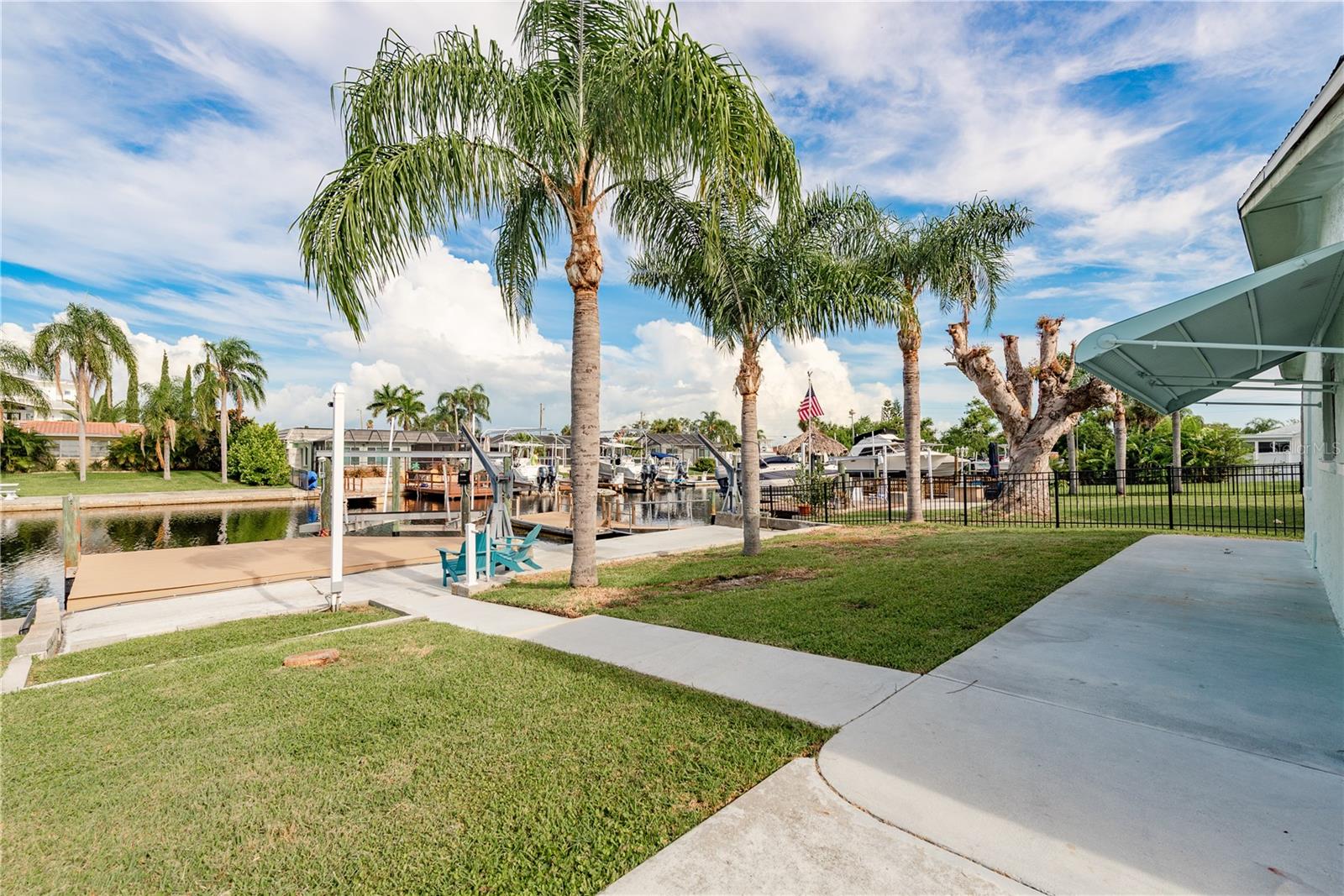 Image 31 of 54 For 4953 Blue Heron Drive