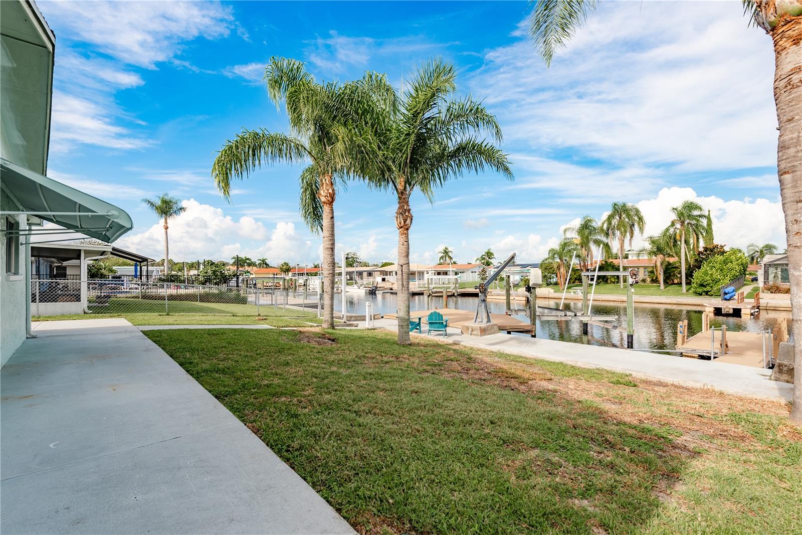 Image 33 of 54 For 4953 Blue Heron Drive
