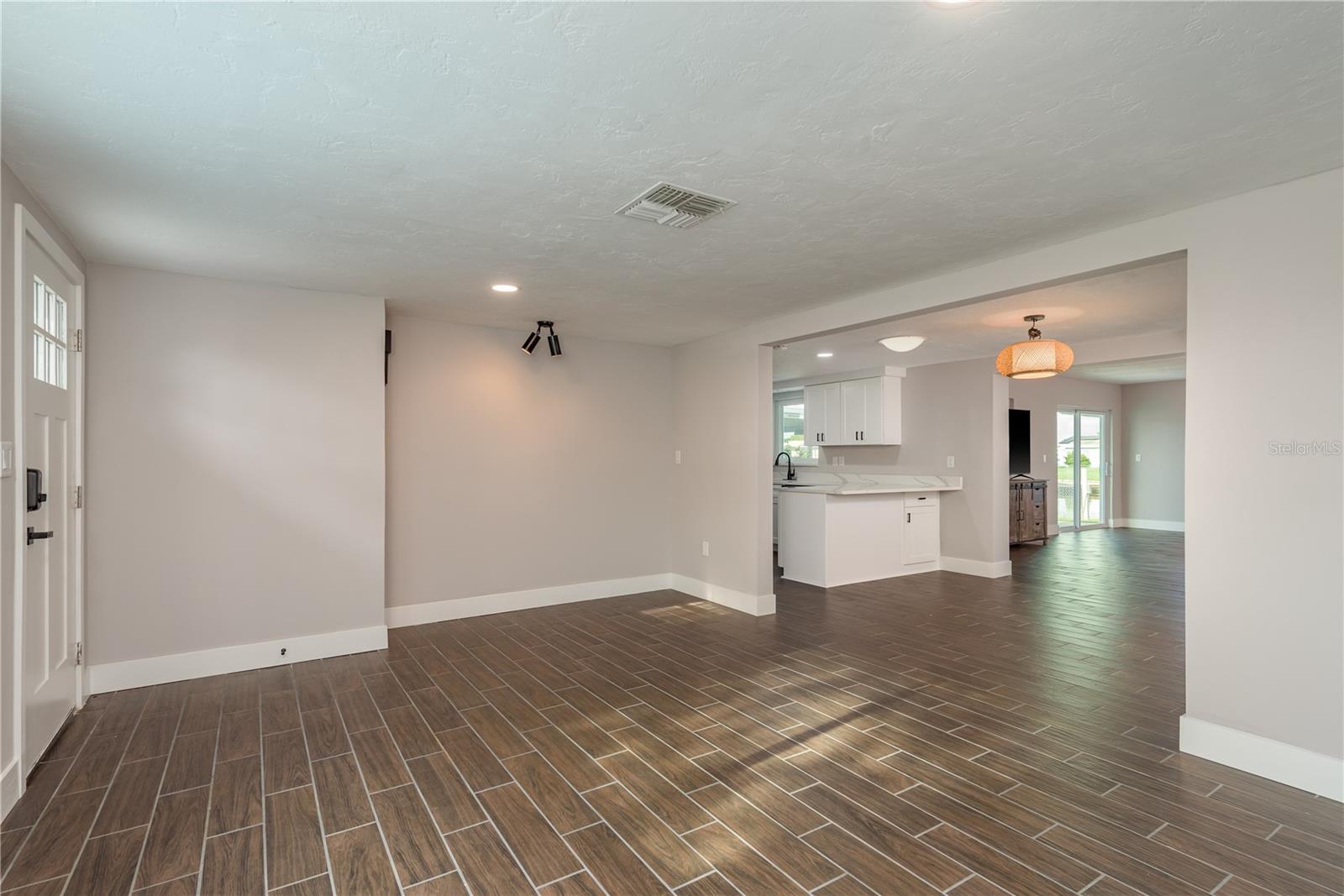 Image 8 of 54 For 4953 Blue Heron Drive