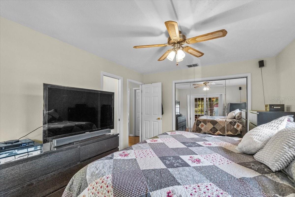 Image 17 of 54 For 1402 Clarkwood Drive