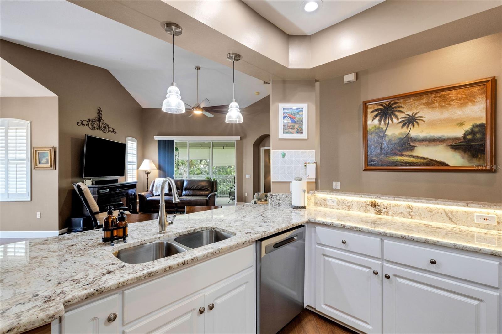 Image 15 of 56 For 532 Grasslands Village Circle N-a