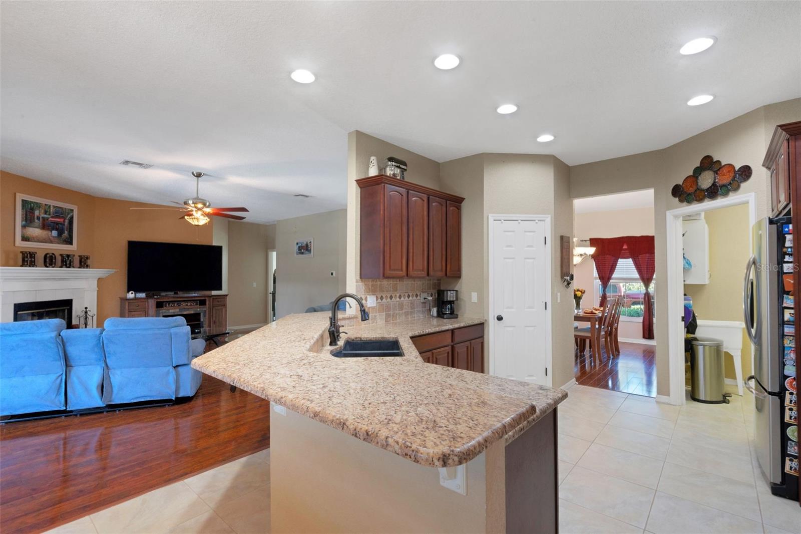 Image 14 of 52 For 3216 Pebblebrooke Boulevard