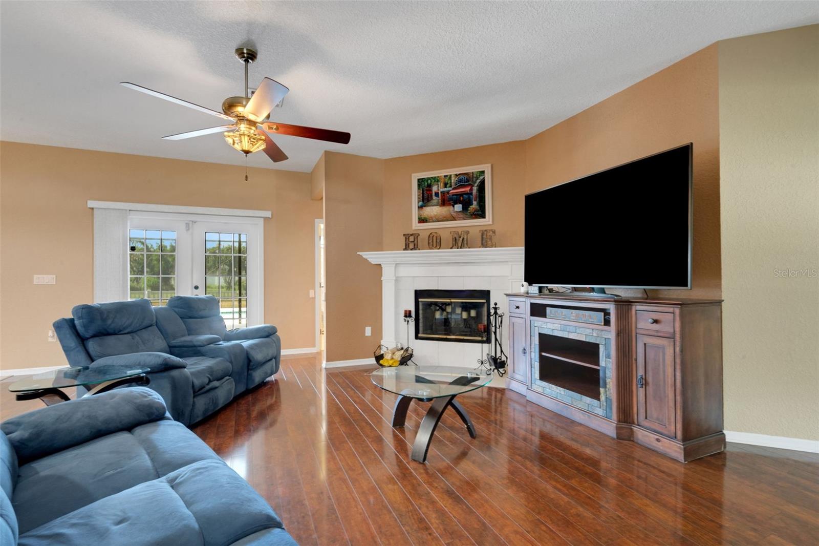 Image 9 of 52 For 3216 Pebblebrooke Boulevard