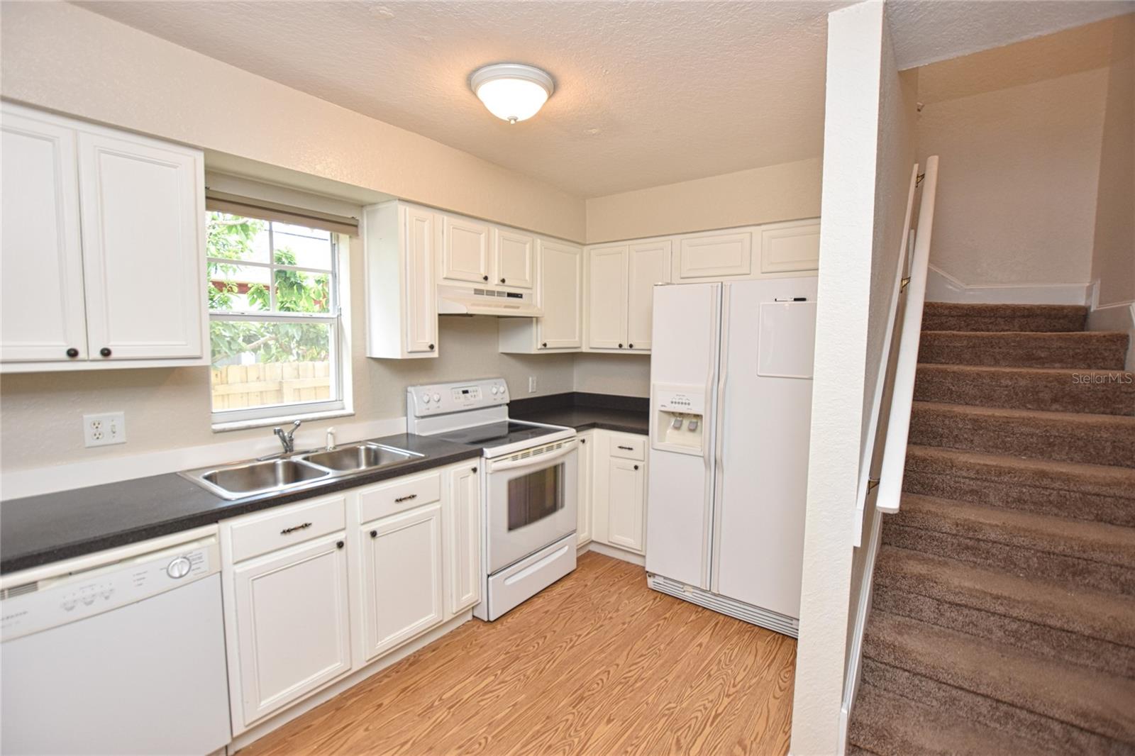Image 3 of 23 For 302 Belmar Street