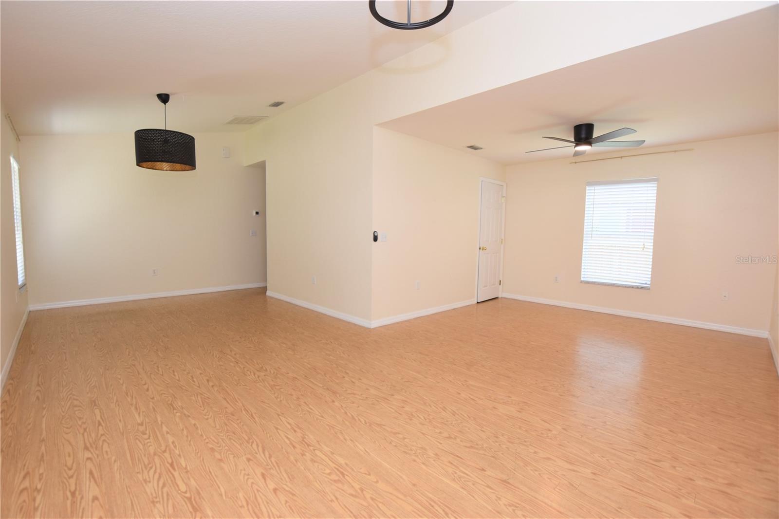 Image 7 of 23 For 302 Belmar Street