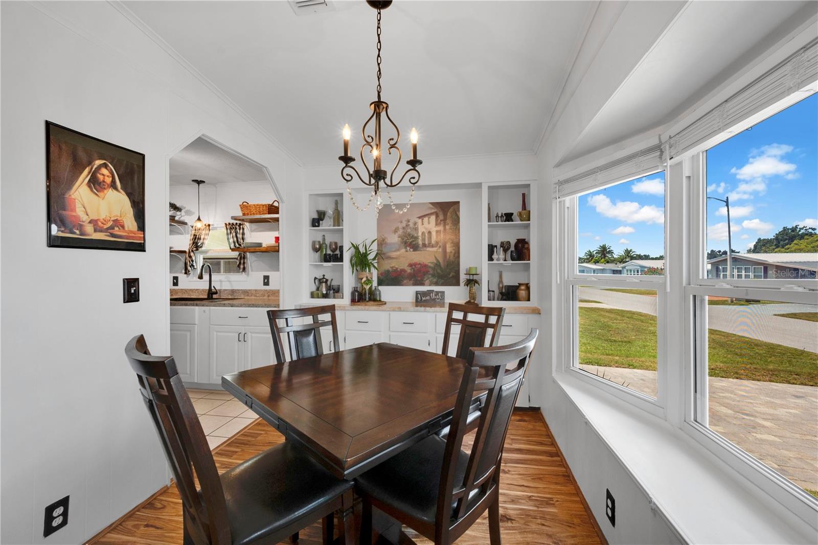 Image 11 of 41 For 4973 Foxwood Lake Drive