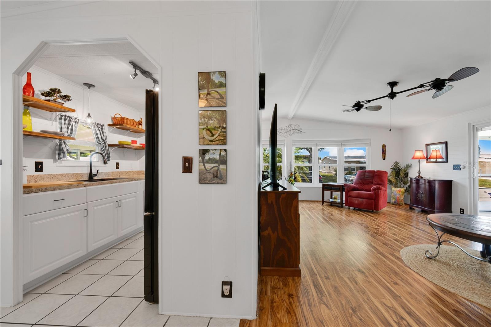 Image 13 of 41 For 4973 Foxwood Lake Drive