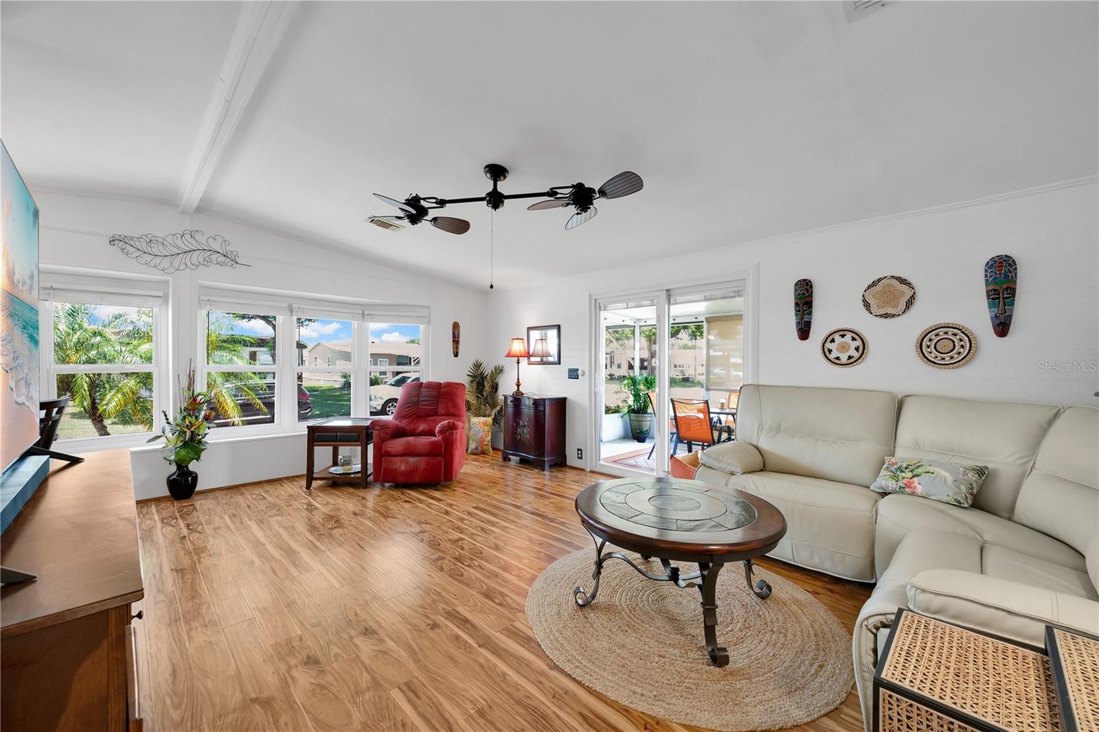Image 4 of 41 For 4973 Foxwood Lake Drive
