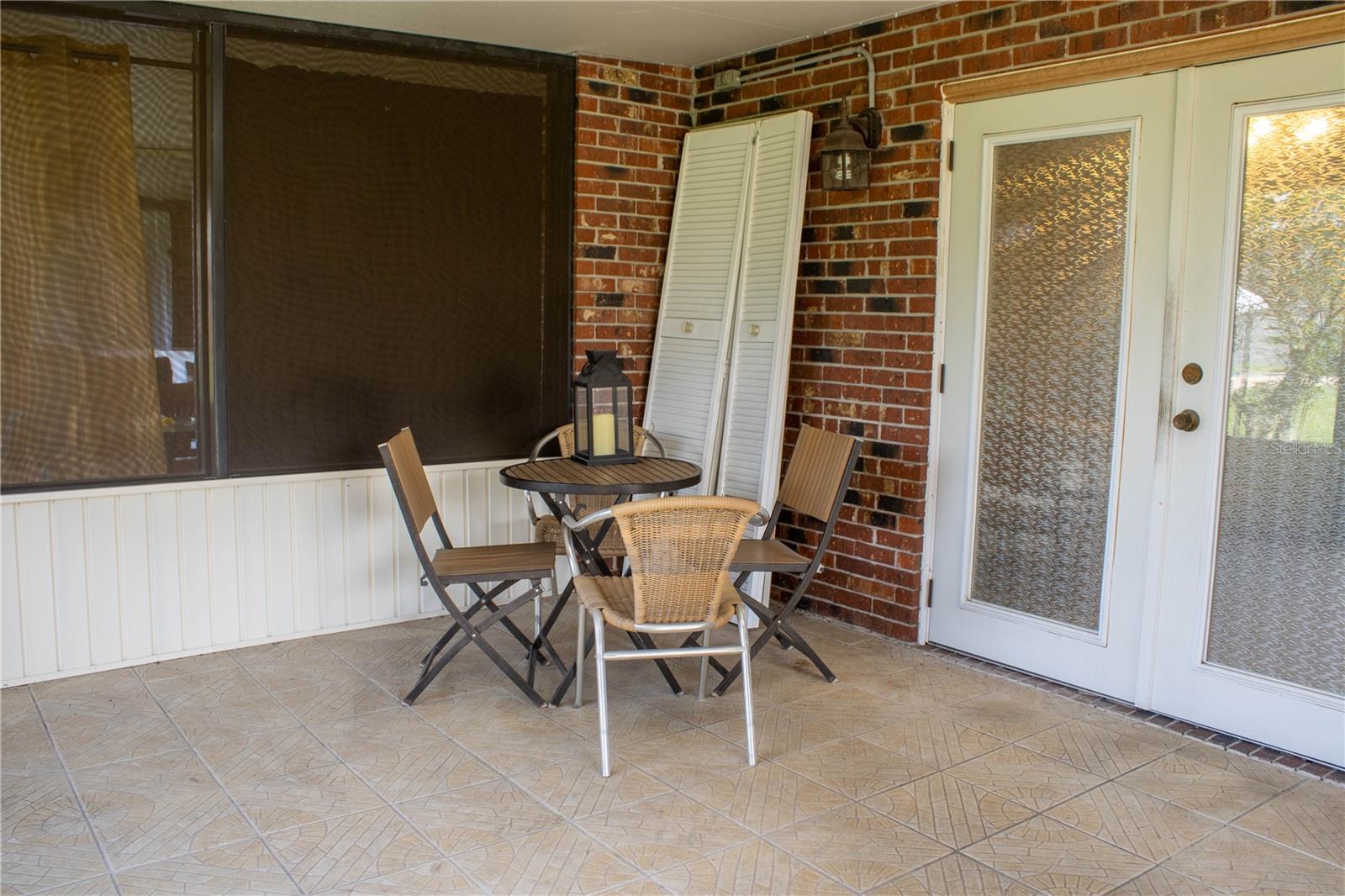 Image 16 of 31 For 1836 Crystal Lake Drive 95