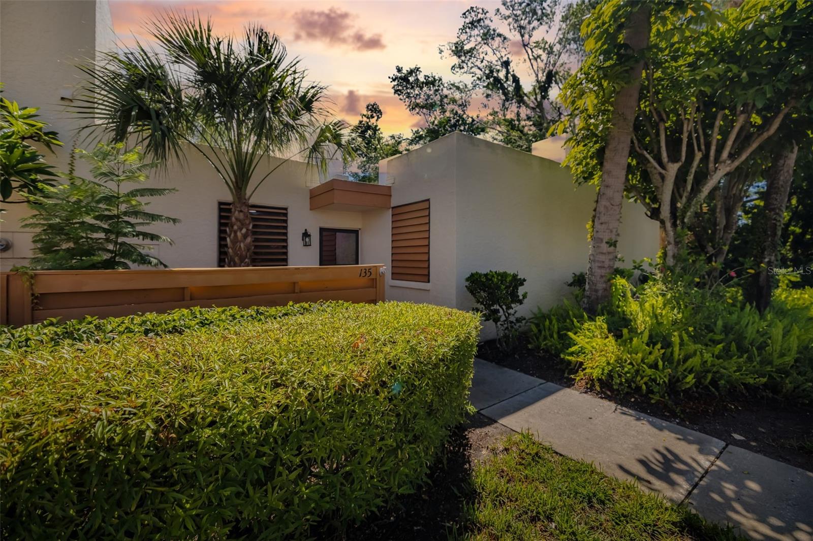 Details for 135 Wild Palm Drive, BRADENTON, FL 34210