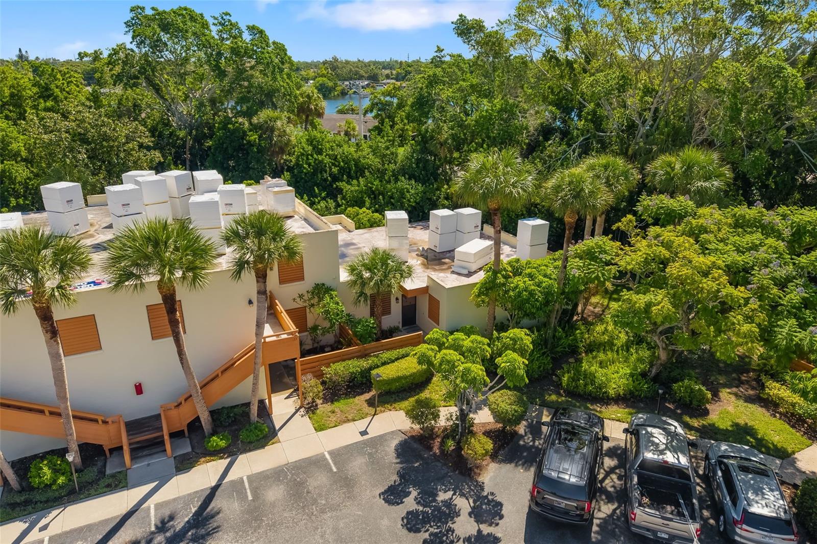 Image 48 of 58 For 135 Wild Palm Drive