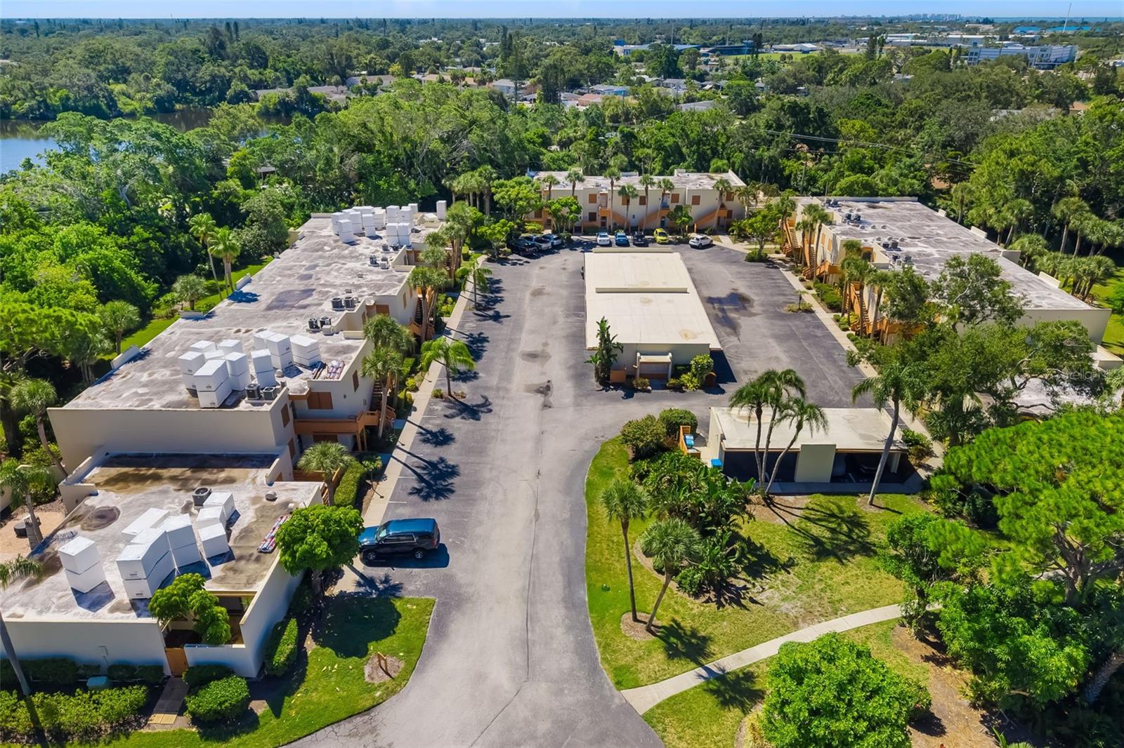 Image 49 of 58 For 135 Wild Palm Drive