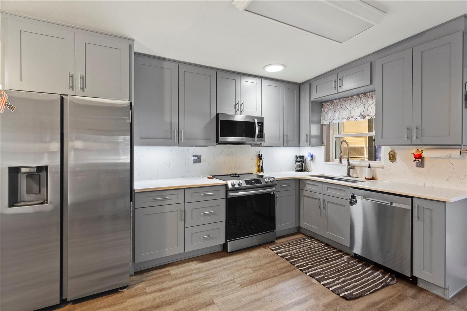 Image 10 of 47 For 1530 Avenue C Ne
