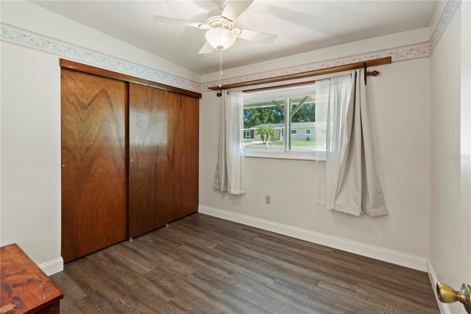 Image 14 of 47 For 1530 Avenue C Ne