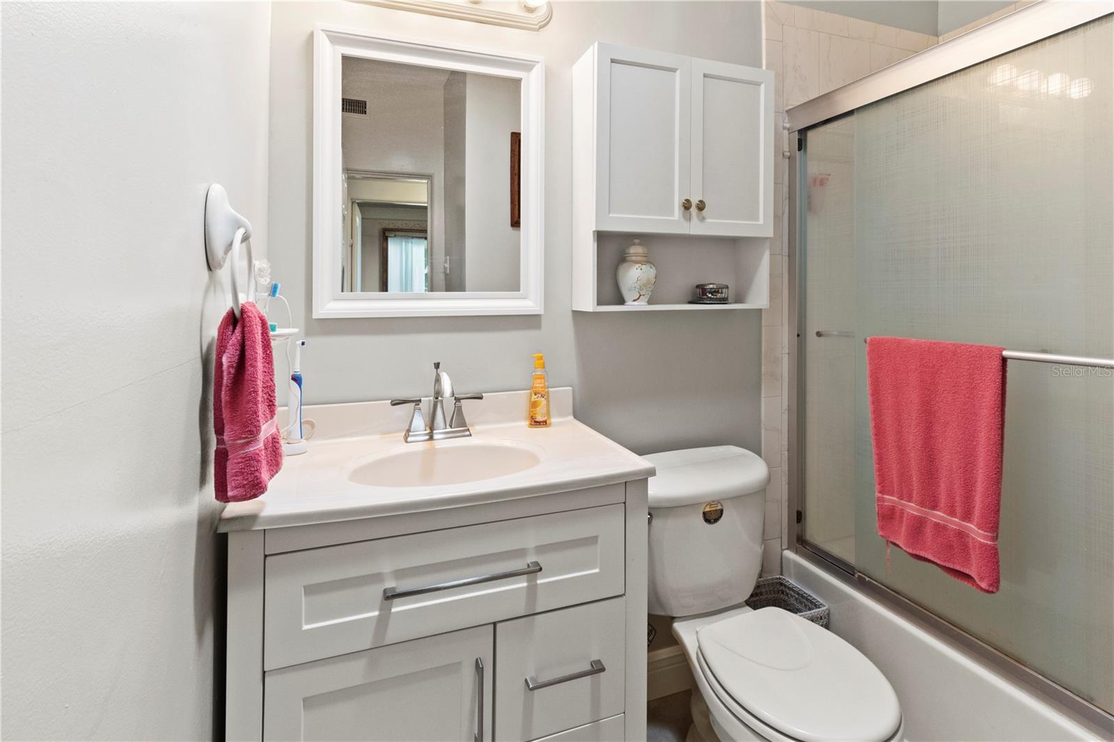 Image 16 of 47 For 1530 Avenue C Ne