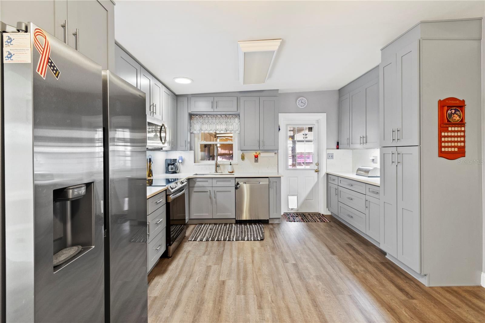 Image 8 of 47 For 1530 Avenue C Ne