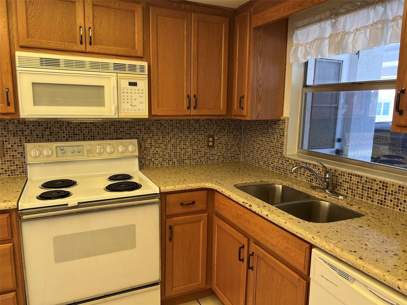 Image 10 of 36 For 3586 Milano Avenue