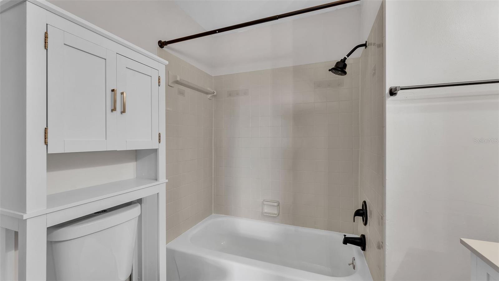 Image 18 of 45 For 6056 Topher Trail