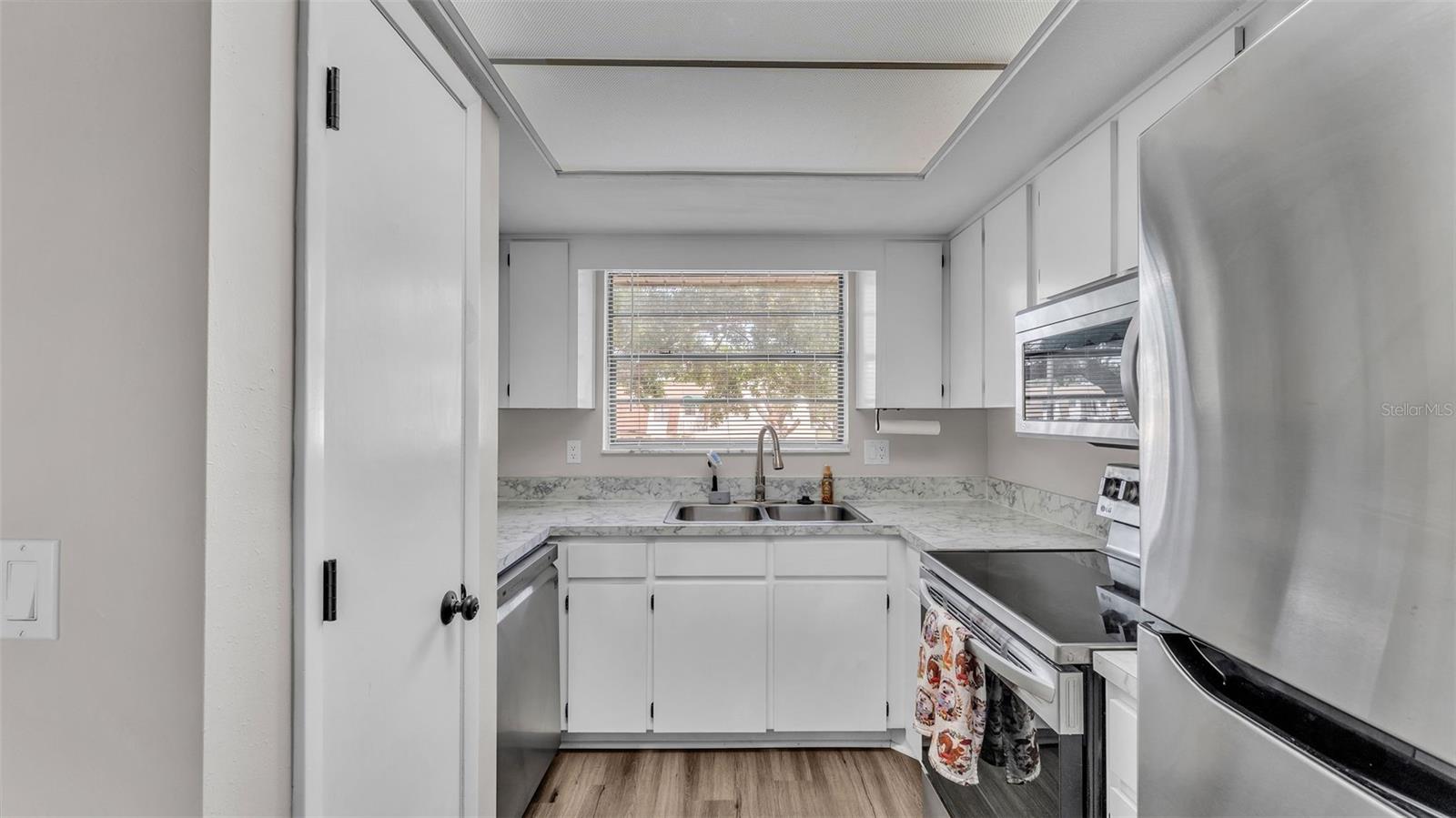 Image 4 of 45 For 6056 Topher Trail