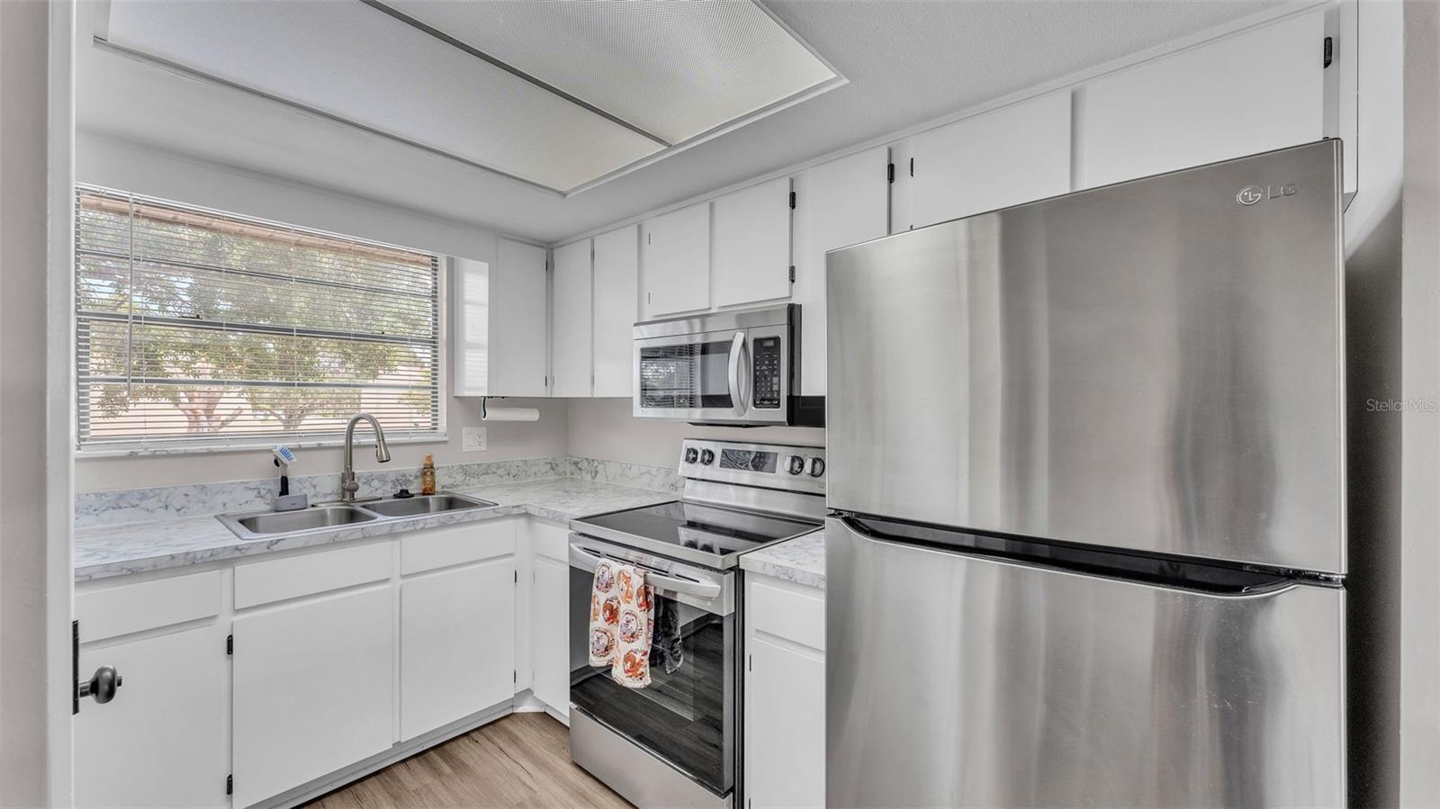 Image 5 of 45 For 6056 Topher Trail