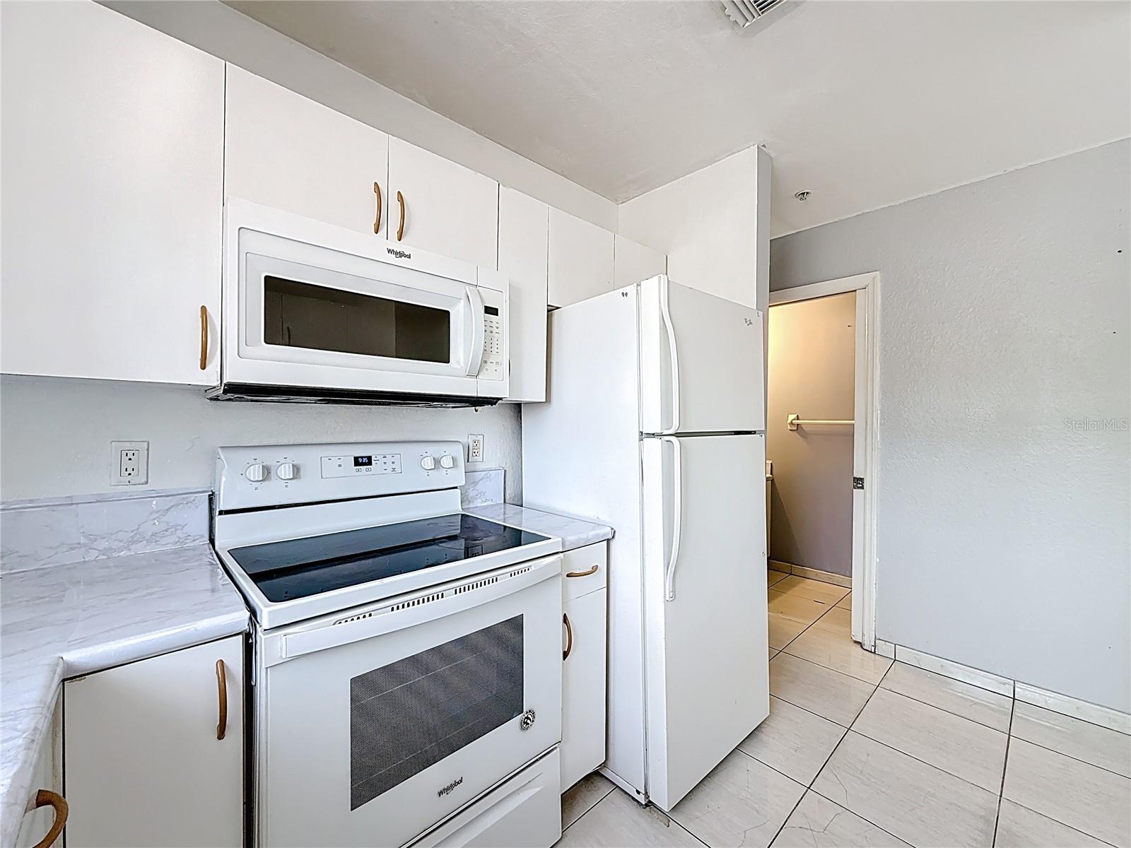 Image 6 of 45 For 3817 17th Avenue 10