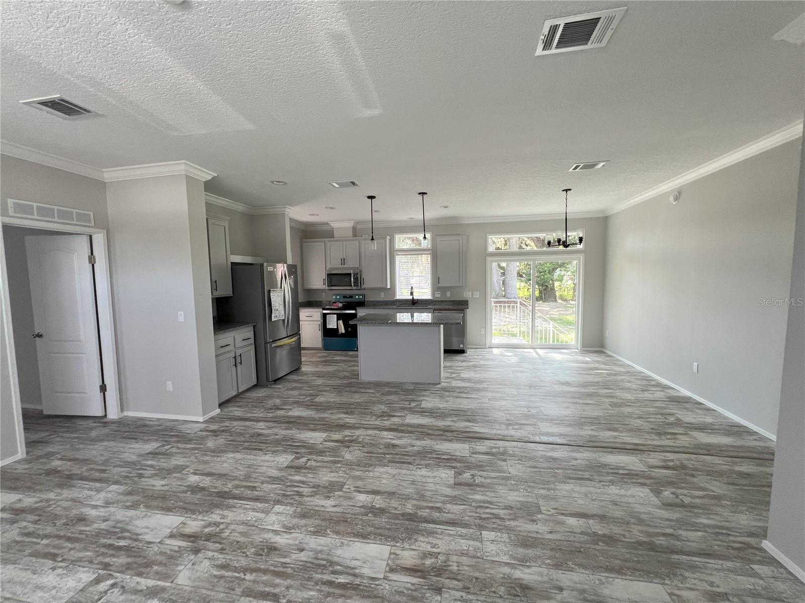 Image 12 of 33 For 7817 Mondale Avenue