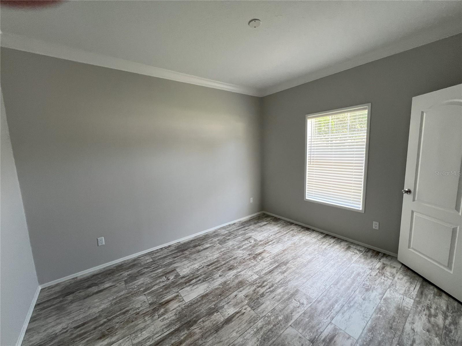 Image 21 of 33 For 7817 Mondale Avenue