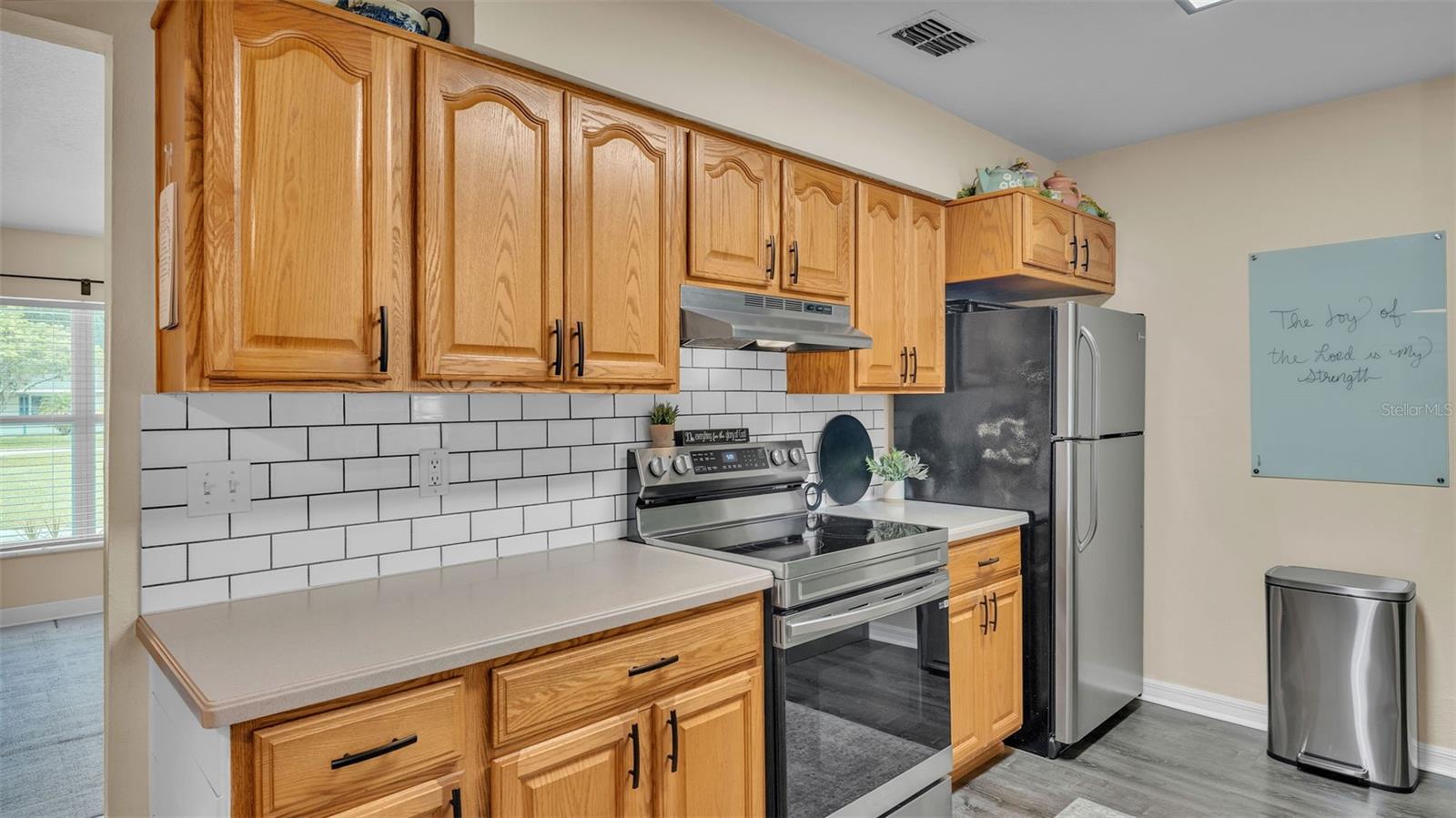 Image 12 of 44 For 2404 View Way