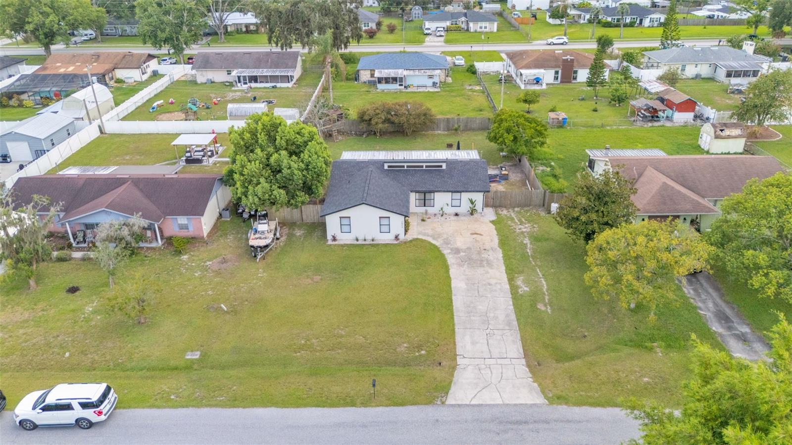 Image 39 of 44 For 2404 View Way