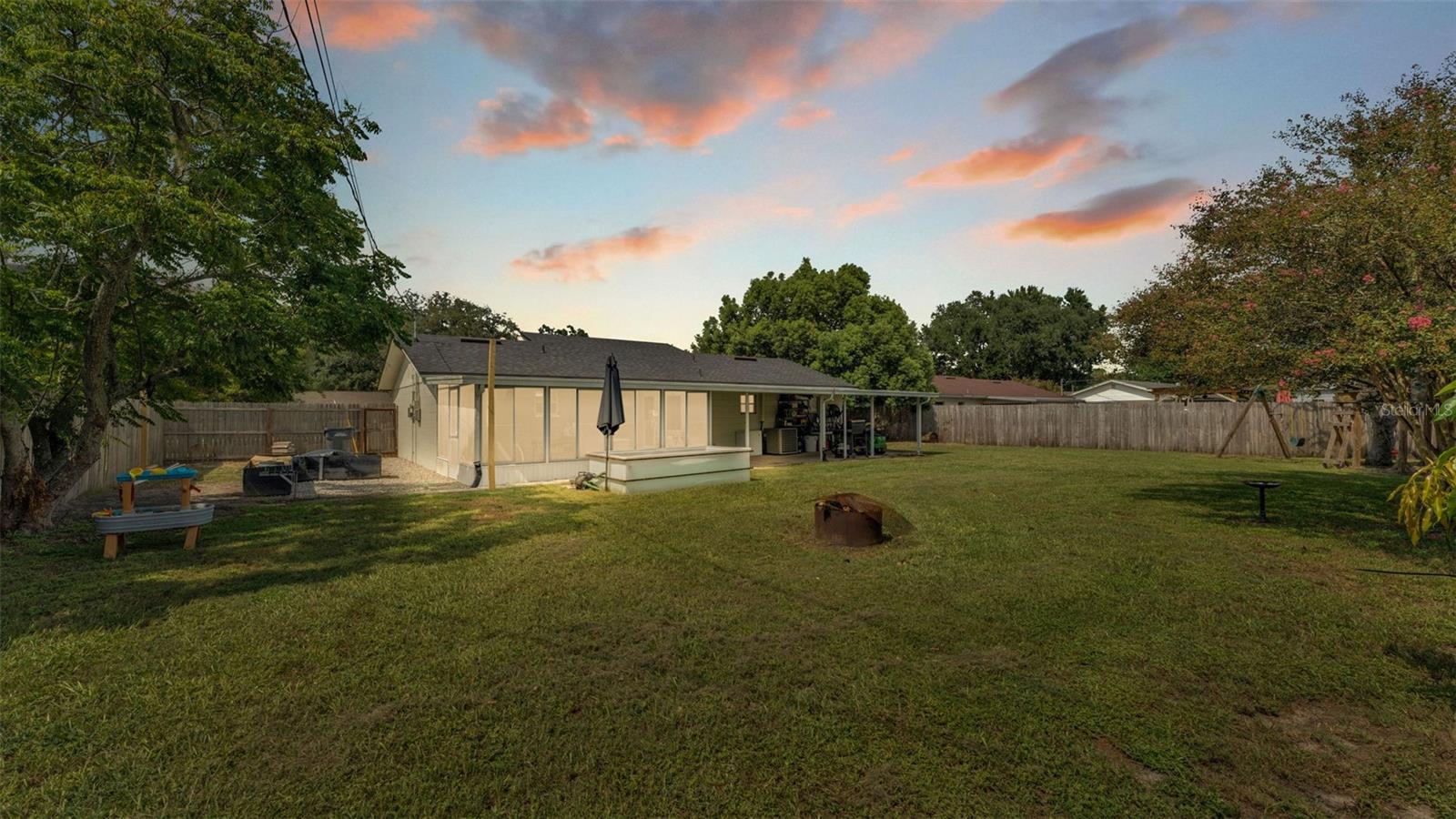 Image 44 of 44 For 2404 View Way