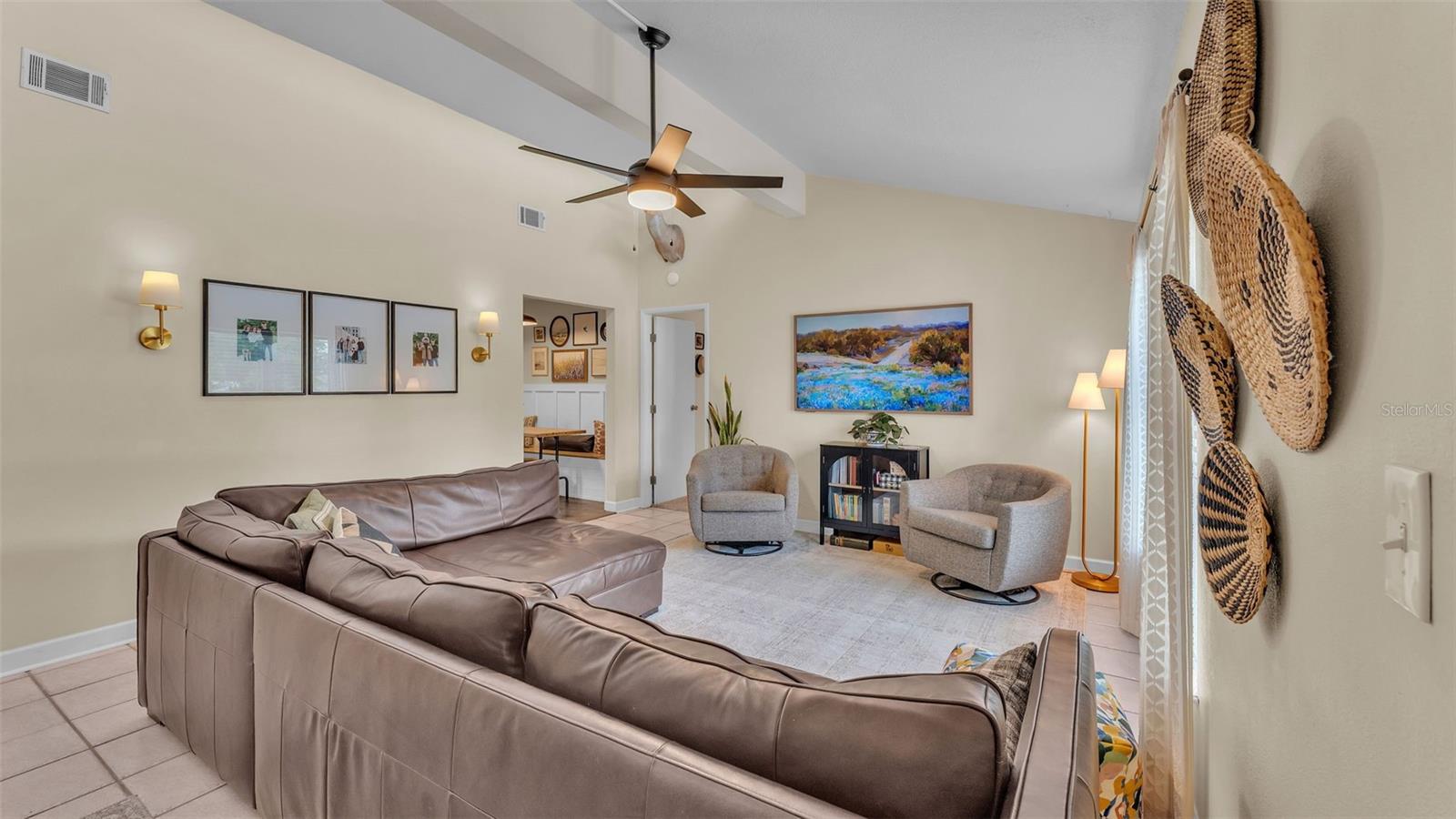 Image 5 of 44 For 2404 View Way