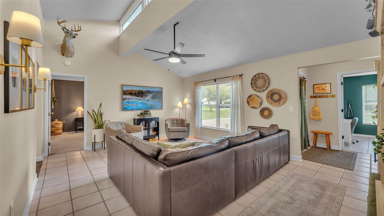 Image 6 of 44 For 2404 View Way