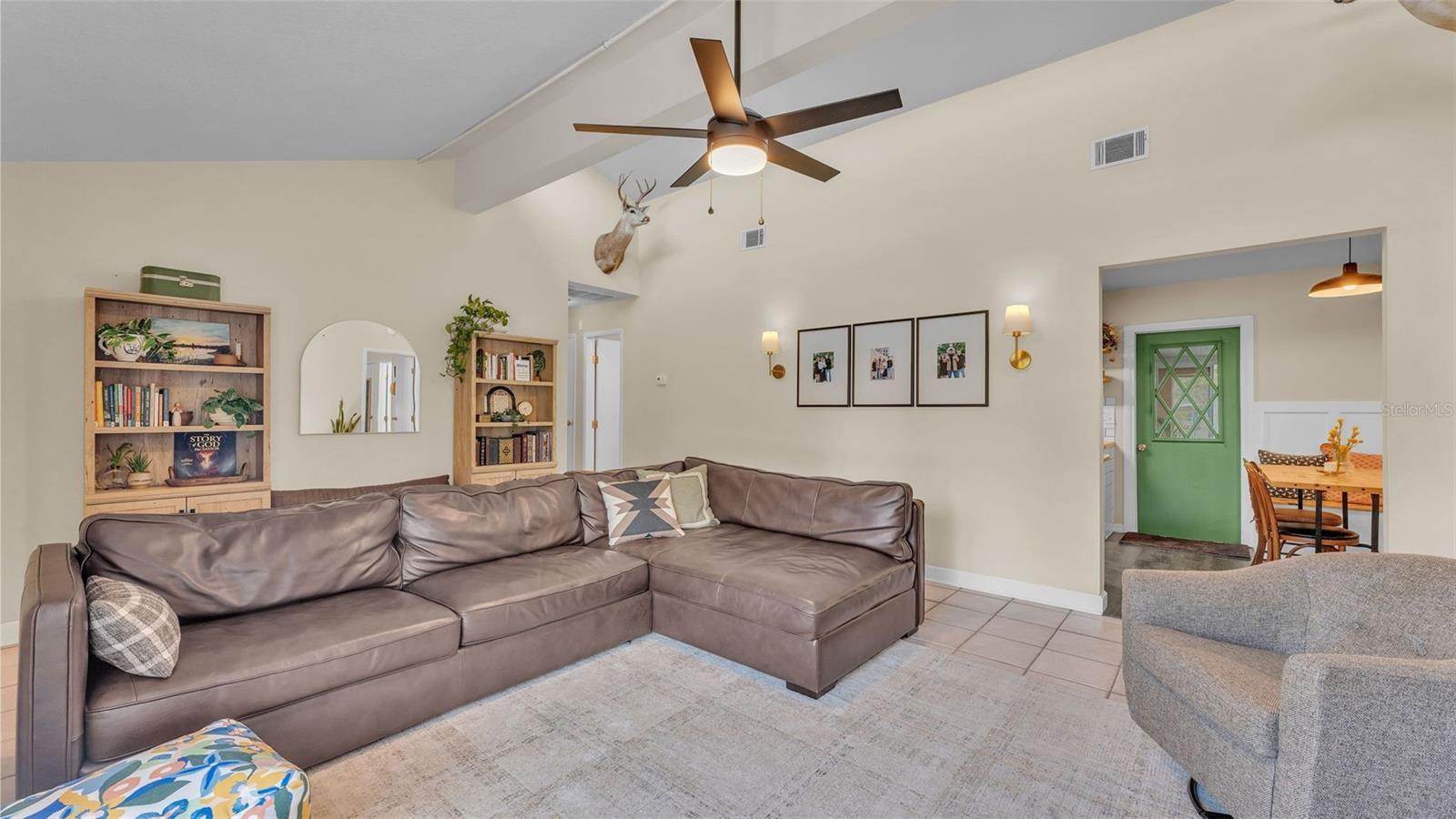 Image 8 of 44 For 2404 View Way