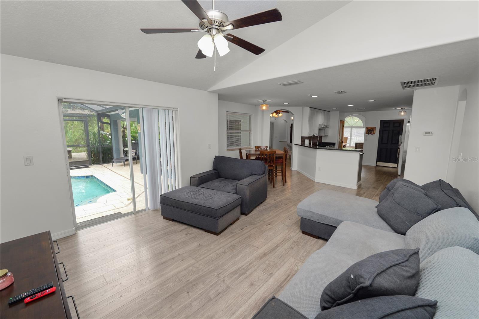 Image 11 of 69 For 18231 Commonwealth Avenue N