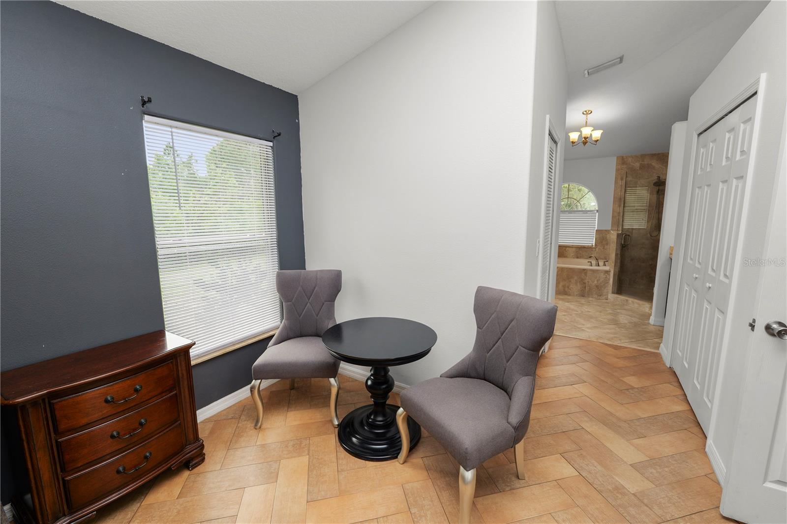 Image 23 of 69 For 18231 Commonwealth Avenue N