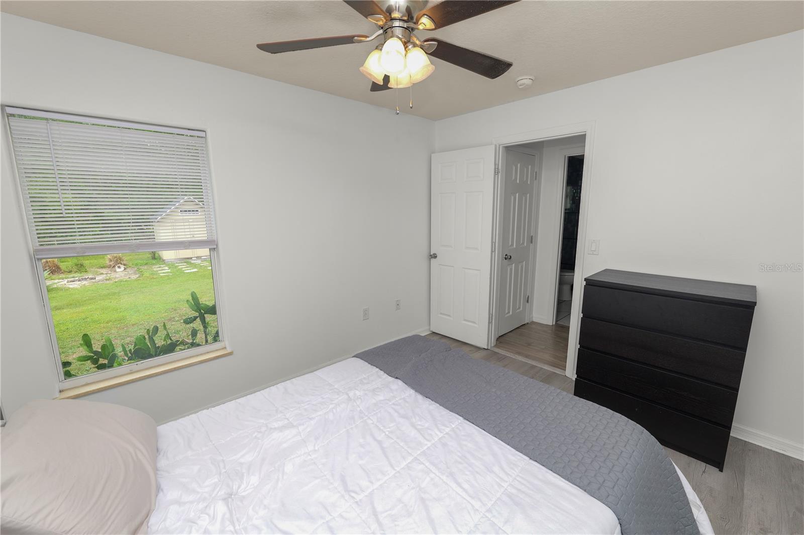 Image 34 of 69 For 18231 Commonwealth Avenue N