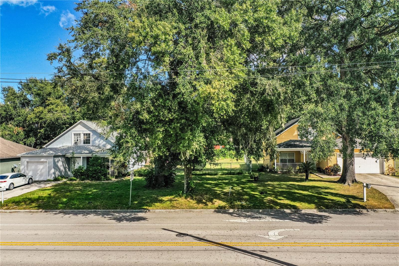 Image 5 of 17 For 1447 Montrose Avenue