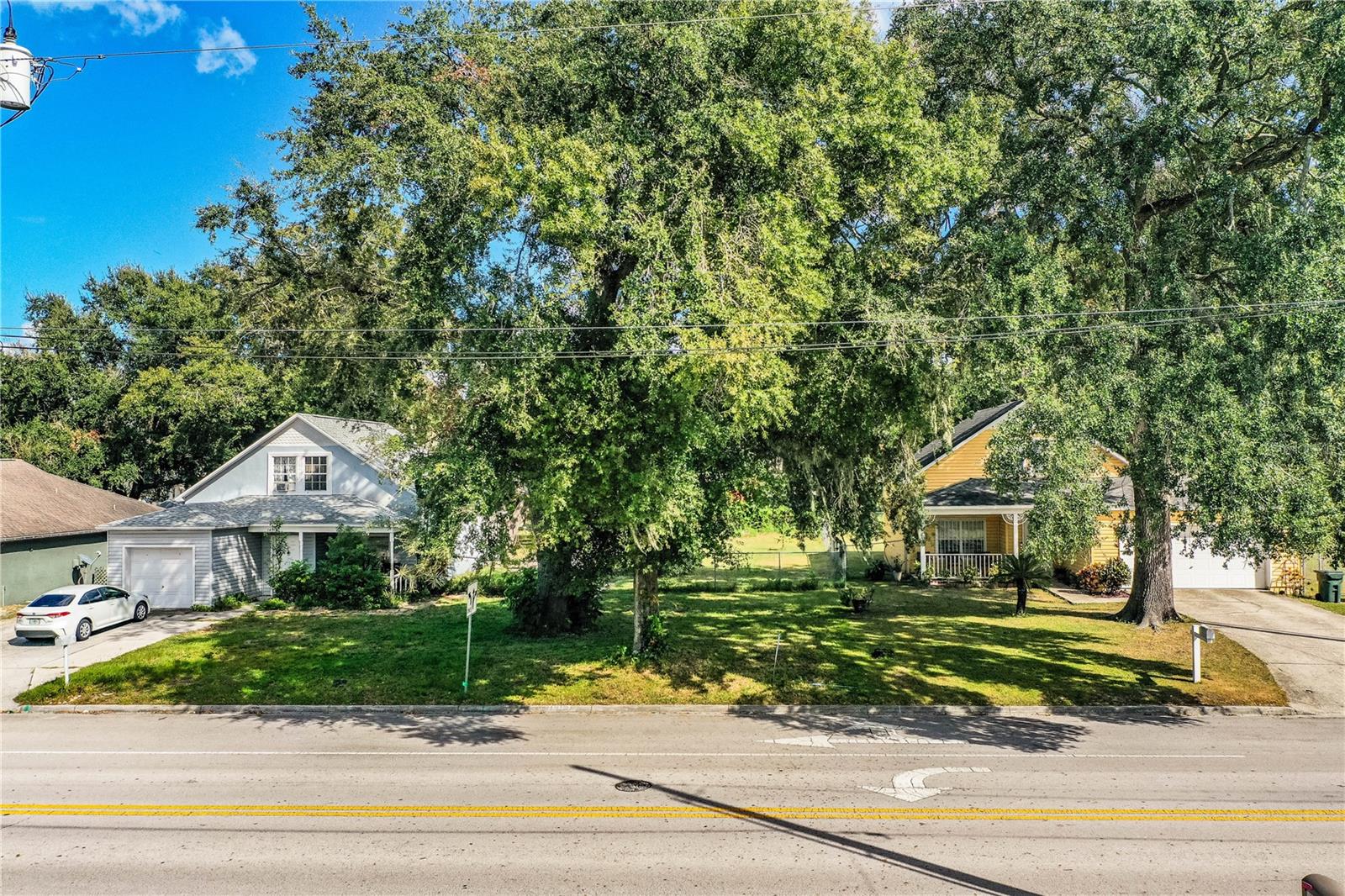 Image 6 of 17 For 1447 Montrose Avenue