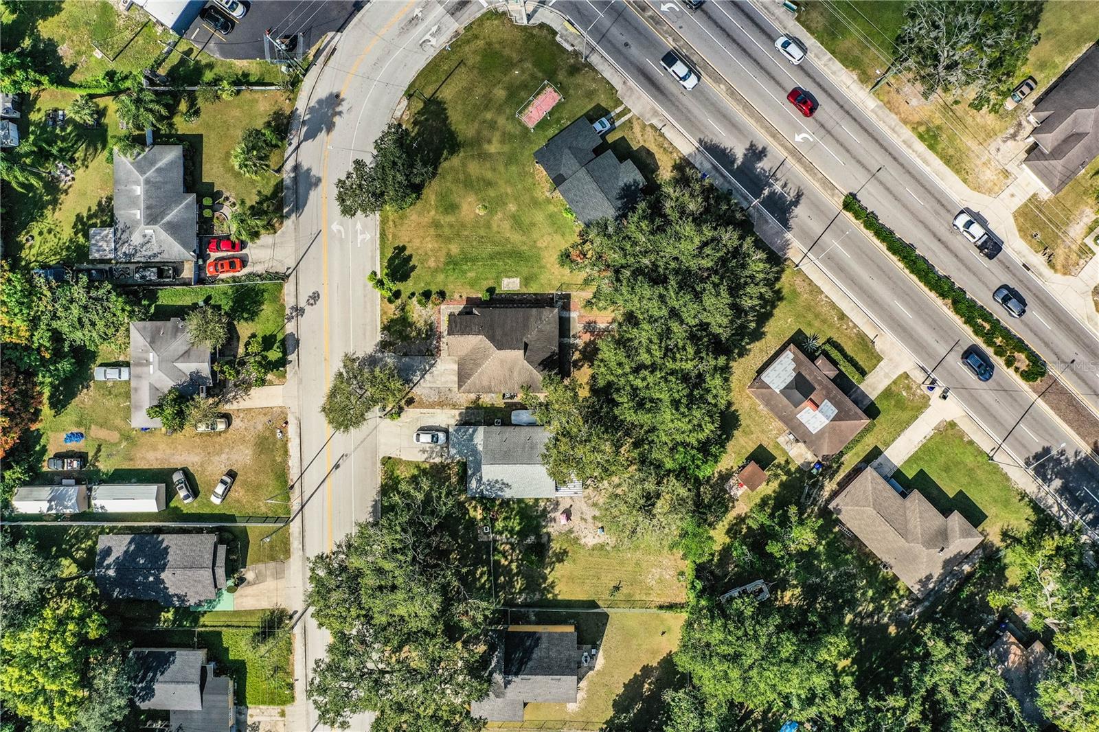 Image 8 of 17 For 1447 Montrose Avenue