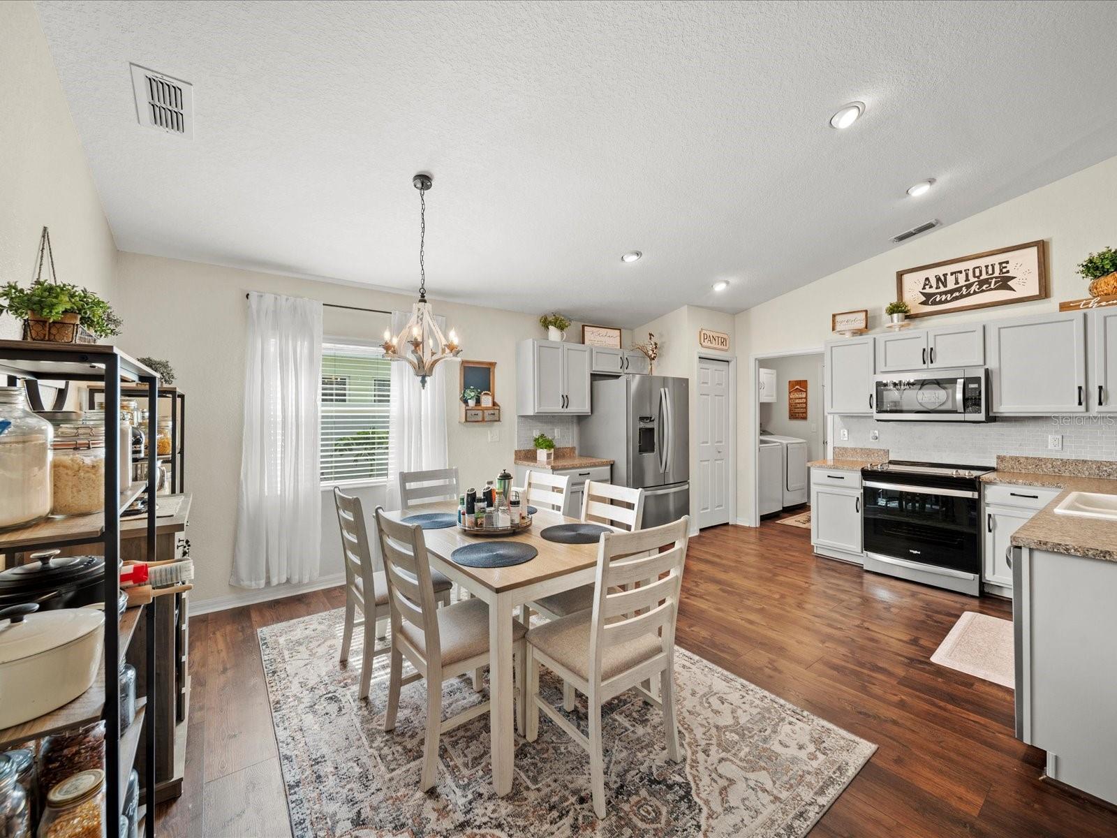 Image 5 of 41 For 3333 Winchester Estates Circle