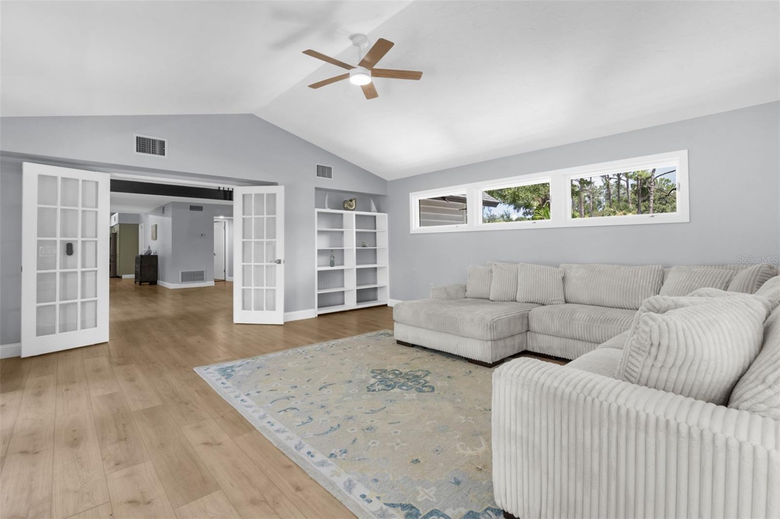 Image 4 of 32 For 1702 Spoonbill Drive