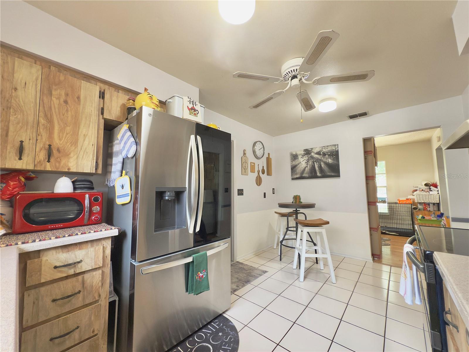 Image 18 of 52 For 2450 Ridgeview Drive