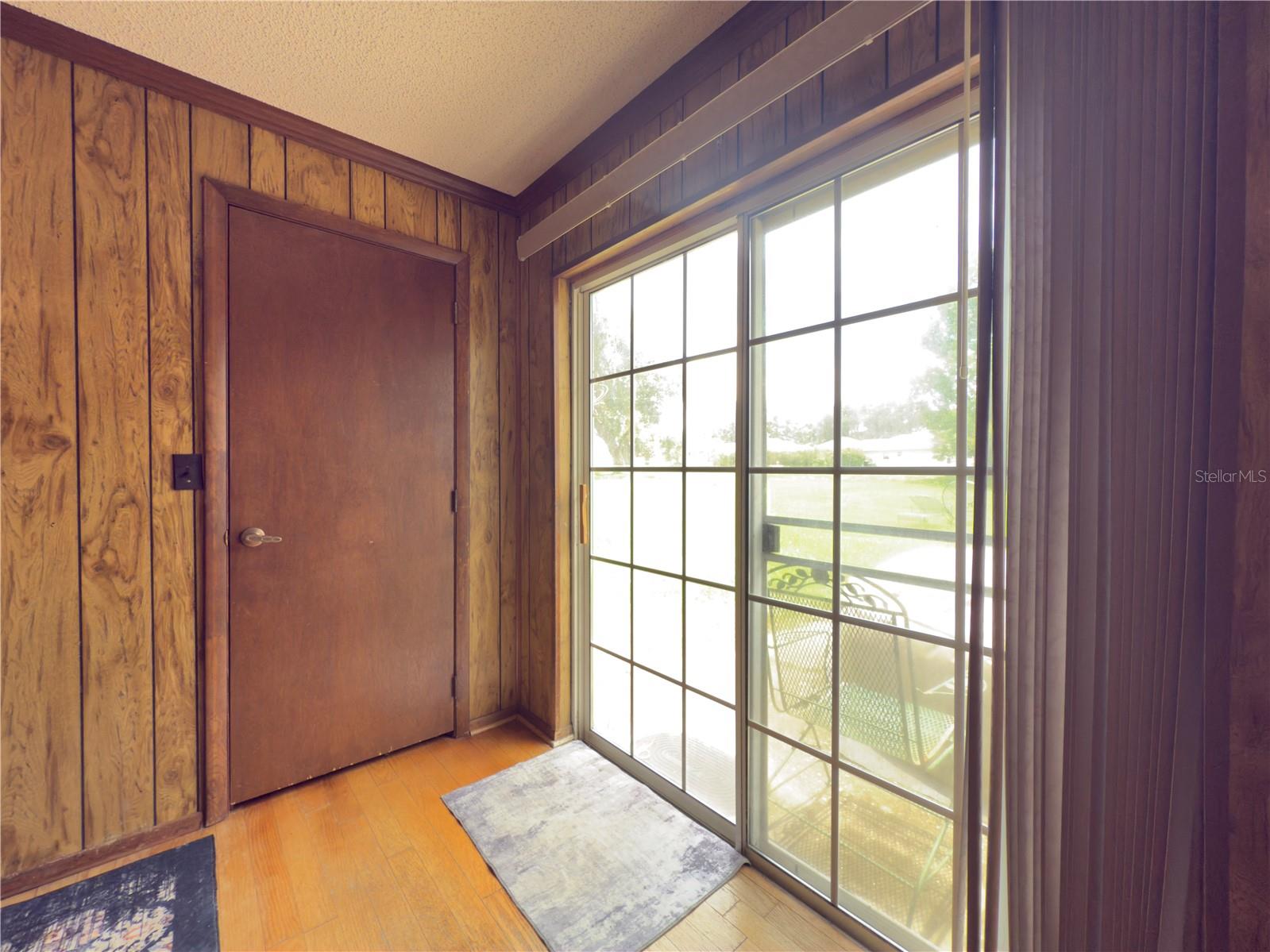 Image 25 of 52 For 2450 Ridgeview Drive