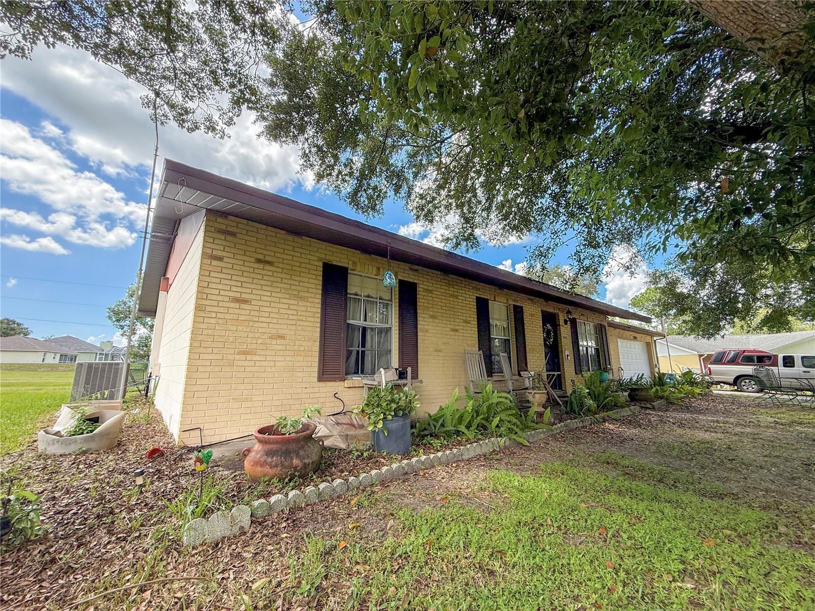 Image 3 of 52 For 2450 Ridgeview Drive