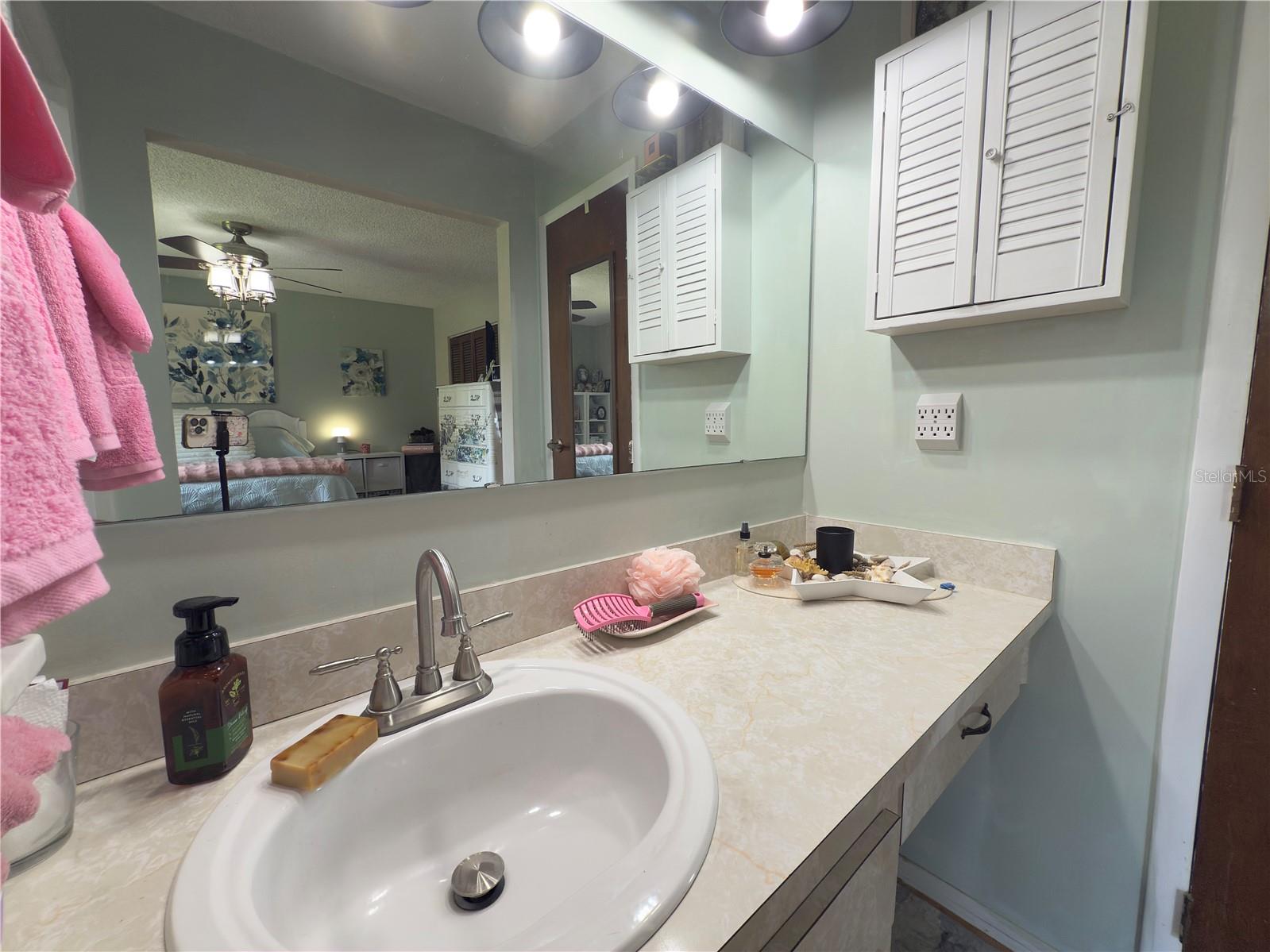 Image 34 of 52 For 2450 Ridgeview Drive