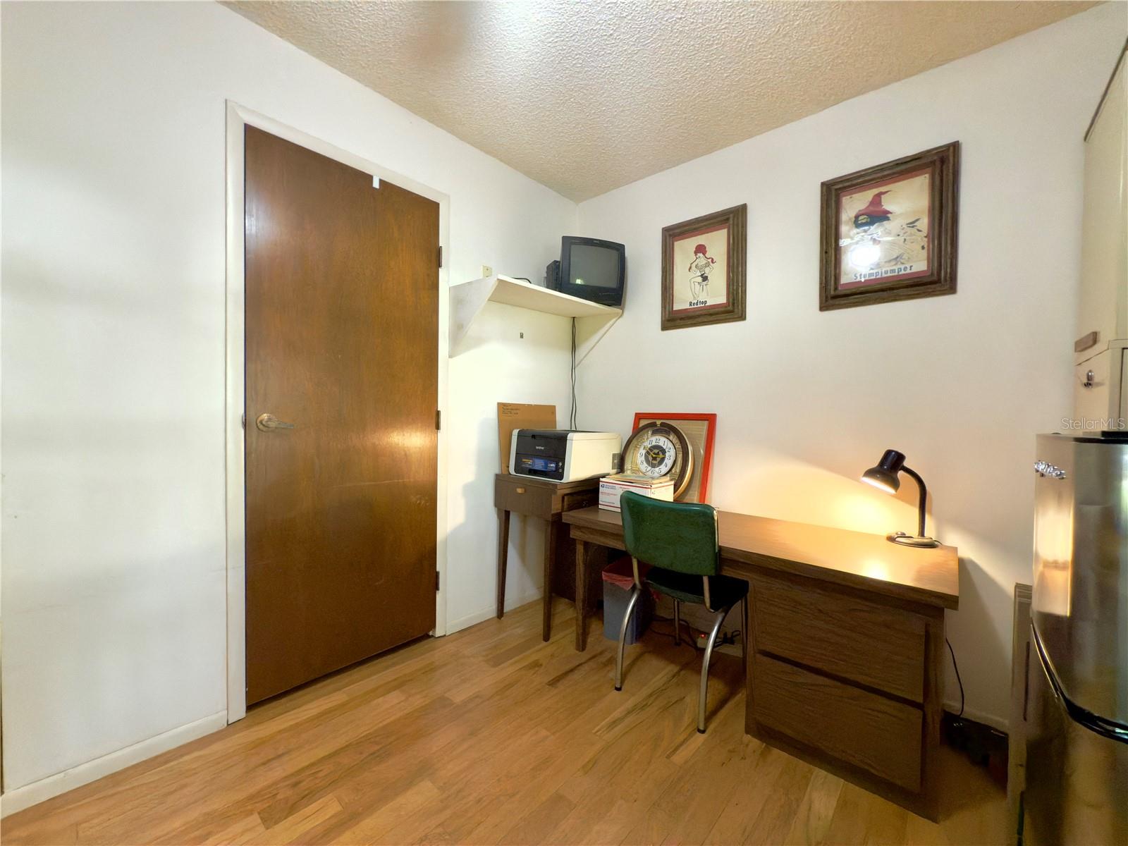 Image 39 of 52 For 2450 Ridgeview Drive