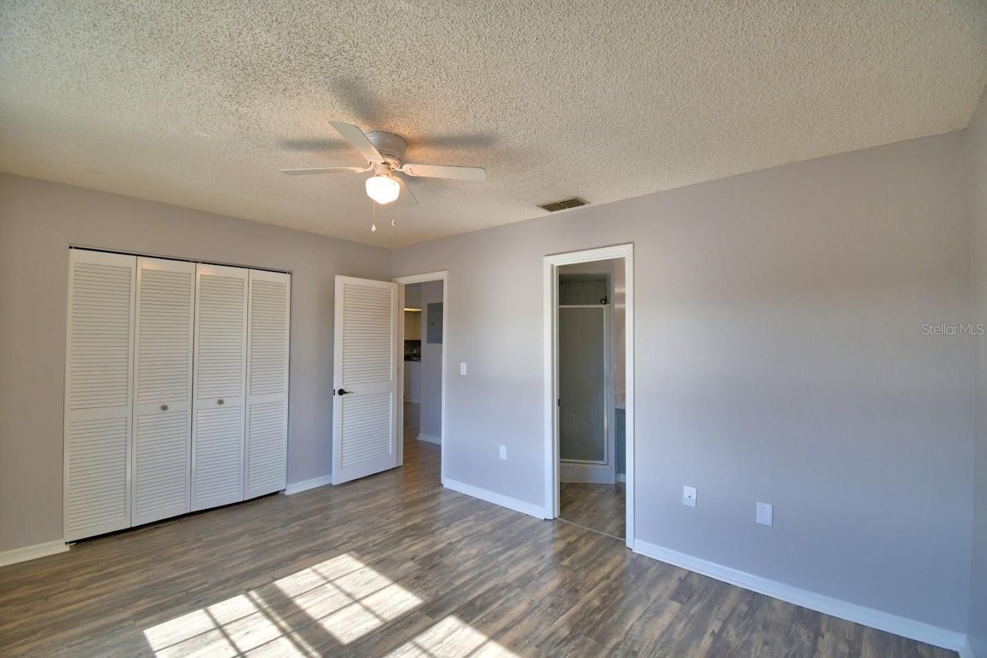 Image 9 of 30 For 1920 Edgewood Drive R8