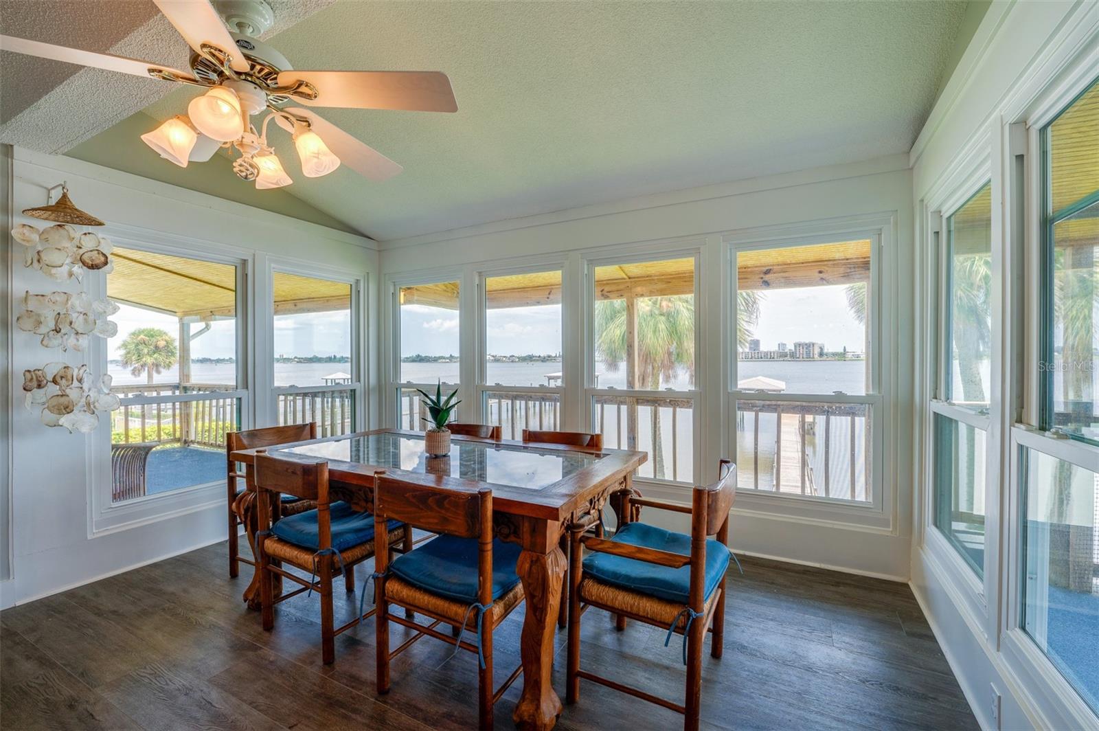 Image 7 of 25 For 1633 Riverside Drive