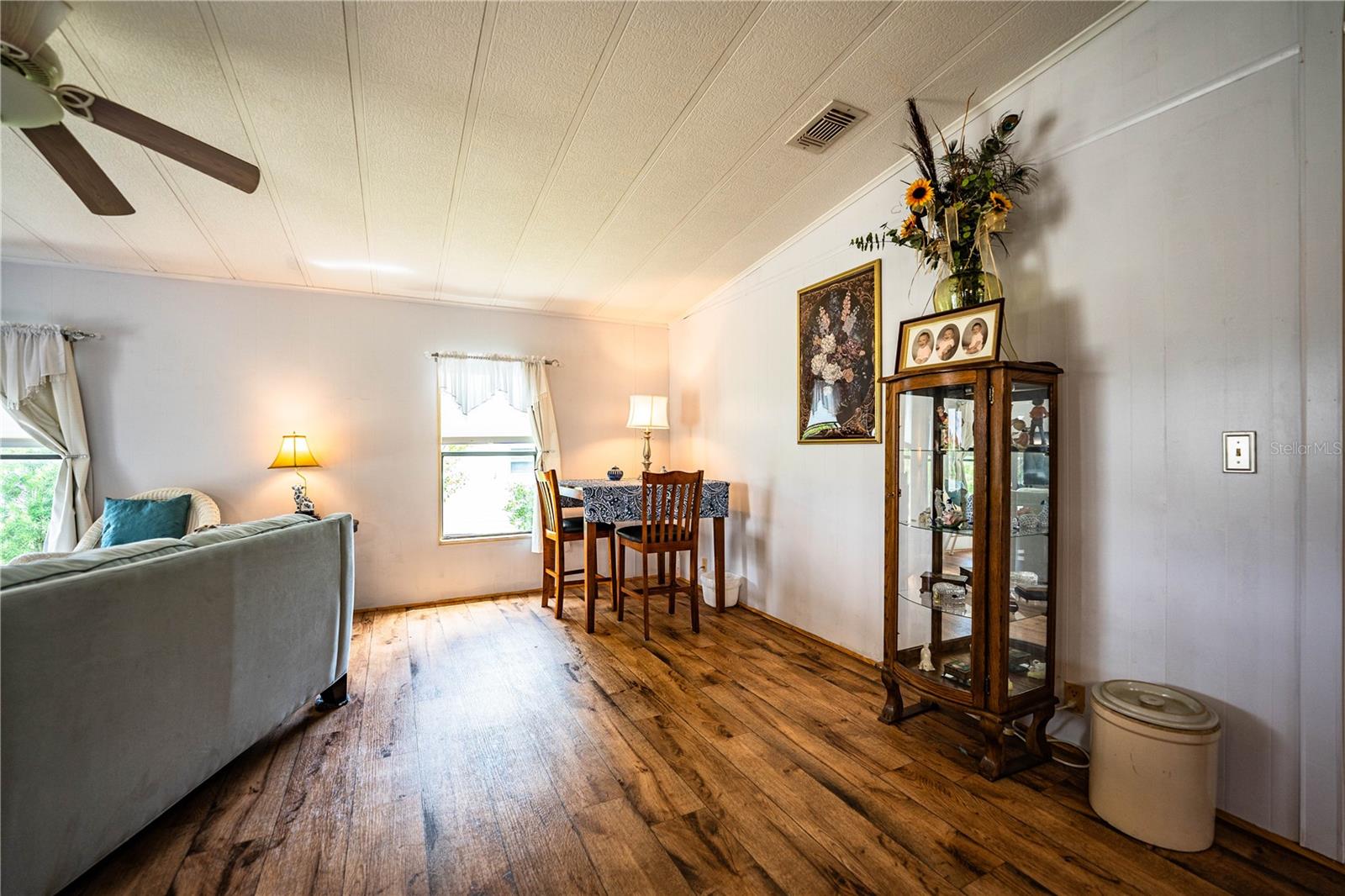 Image 26 of 61 For 2055 Floral Avenue 67